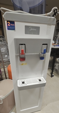 Riyadh, Appliances, SAR 250,  Midea Water Cooler For Sale