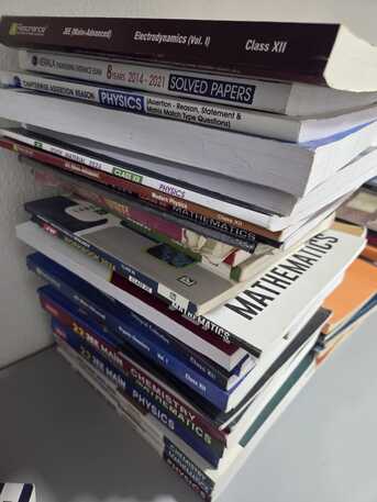 Hoora, Books, BHD 6,  Used Books, Guides And JEE Books Of CBSE 12th, 11th, 10th And 9th Std -SET