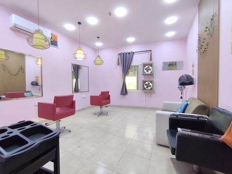Tubli, Shops, BHD 2000,  200 Sq. Meter,  Tubli:- Fully Equipped Ladies Salon For Sale..