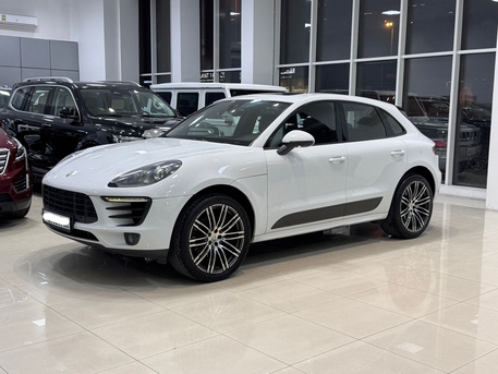Manama, Vehicles, Cars & Trucks , BHD 6900,  Porsche Macan,  2017,  Automatic,  157700 KM,    (White)