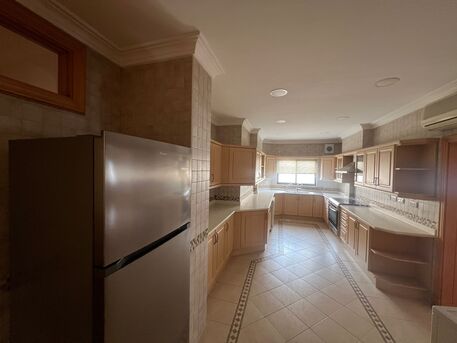 Umm Al Hassam, Apartments/Houses, BHD 650/month,  3 BR,  Semi-Furnished Apartment | Family-Friendly Compound Living | Shared Pool