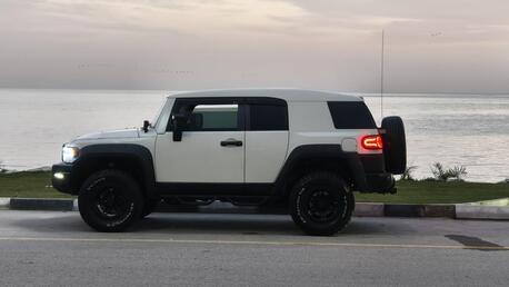 Dammam, Vehicles, Cars & Trucks , SAR 50000,  Toyota FJ Cruiser,  2008,  Automatic,  430000 KM,    (GCC Specs) &ndash; White