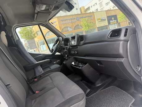 Khobar, Vehicles, Cars & Trucks , SAR 52000,  Renault Master Van,  2021,  Manual,  192000 KM,  Van