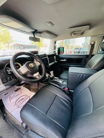 Ras Rumman, Vehicles, Cars & Trucks , BHD 5500,  Toyota FJ Cruiser,  2011,  Automatic,  208000 KM,  FJ Cruiser -  - 4 X 4 - Offroad And Stylish - Well Maintained