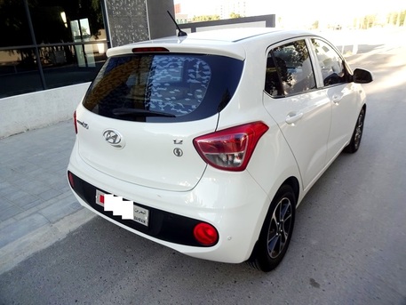 Bilad Al Qadeem, Vehicles, Cars & Trucks , BHD 111,  Hyundai I10,  2018,  Automatic,  88000 KM,  Hyundai Grand I10  &ndash; White | Fully Agency Services | Well Maintained | Urgent Sale