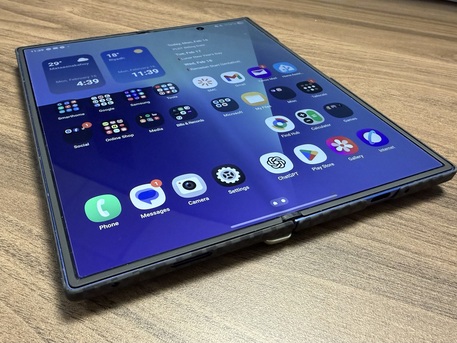 Al Batha, Mobile Phones, SAR 3700,  Samsung Z Fold 7 256 Blue