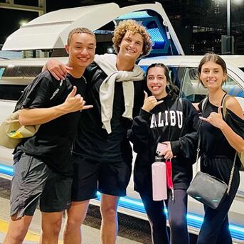 New York, Business, Limo In Honolulu