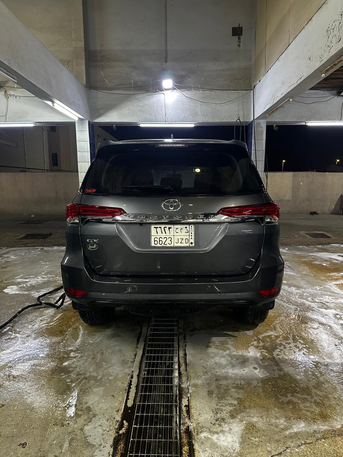 Jubail, Vehicles, Cars & Trucks , SAR 95000,  Toyota Fortuner,  2020,  Manual,  200000 KM,  Fortuner 4X4  Model Black Top Varient