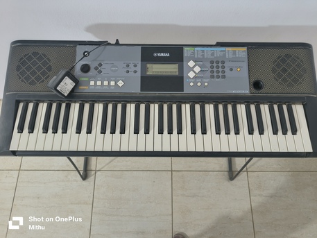 Riyadh, Musical Instruments, SAR 250,  Selling Keyboard, With Stand ,Yamaha
