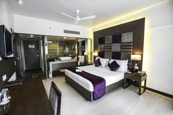 Mumbai, Travel, Hotels Near Juhu Beach: Where To Stay For A Relaxing Mumbai Trip