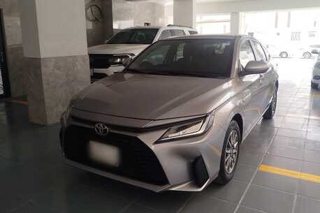 Riyadh, Vehicles, Cars & Trucks , SAR 46000,  Toyota Yaris,  2023,  Automatic,  48000 KM,  Silver Color - Excellent Condition