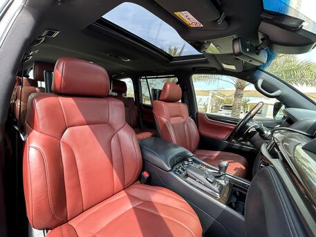 Riffa, Vehicles, Cars & Trucks , BHD 20000,  Lexus LX 570,  2017,  Automatic,  200000 KM,  LEXUS LX570 MODEL  FOR SALE