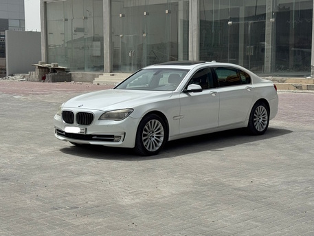 Manama, Vehicles, Cars & Trucks , BHD 3200,  BMW 750Li,  2013,  Automatic,  176400 KM,    (White)