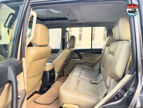 Manama, Vehicles, Cars & Trucks , BHD 2,  Mitsubishi Pajero,  2015,  137900 KM,