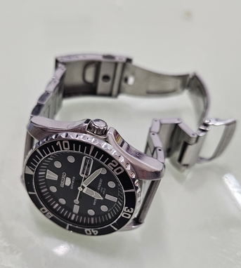 Jeddah, Watches, SAR 700,  Genuine Seiko 5 Sports, SNZF17