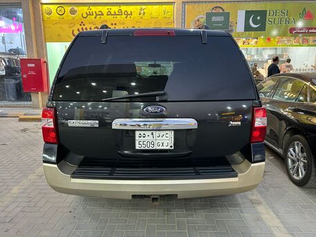 Riyadh, Vehicles, Cars & Trucks , SAR 31000,  Ford Expedition XLT,  2010,  Automatic,  256000 KM,  FORD EXPEDITION NEAT AND CLEAN