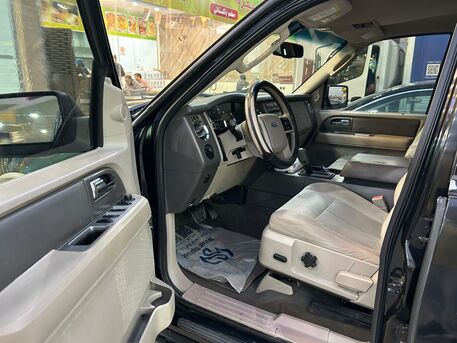 Riyadh, Vehicles, Cars & Trucks , SAR 31000,  Ford Expedition XLT,  2010,  Automatic,  256000 KM,  FORD EXPEDITION NEAT AND CLEAN