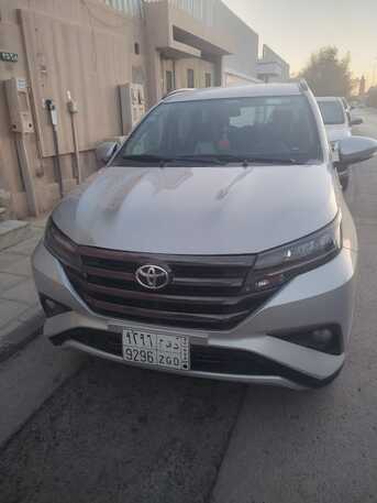 Riyadh, Vehicles, Cars & Trucks , SAR 45000,  TOYOTA RUSH,  2020,  Automatic,  125000 KM,   Urgent Sale 45000
