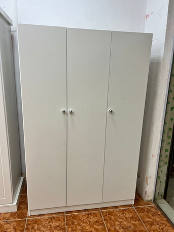 Jeddah, Furniture, SAR 1,  3 Door Wooden Wardrobes Are Available With Best Quaility