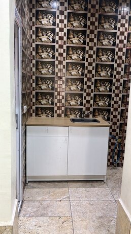 Jeddah, Apartments, Flats, Houses & Villas, SAR 1300/month,  External Room With Private Entrance (All Inclusive)