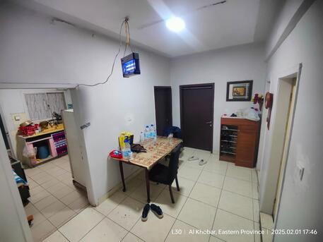 Al Khobar Al Shamalia, Rooms for Rent, SAR 1000/month,  Furnished,  Offering A Furnished Room For Rent Khobar Shamalia St.18 Opposite To Bundoo Khan Restaurnt