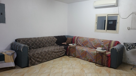 Akrabia, Rooms for Rent, SAR 850/month,  SAR 850/month Furnished Room In 2BHK Aqrabeya. Kitchen, Bathroom, Hall, Elect Are Shared