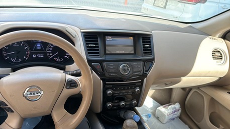 Olaya, Vehicles, Cars & Trucks , SAR 33000,  Nissan Pathfinder,  2014,  Automatic,  161000 KM,  Urgent Sale   Model