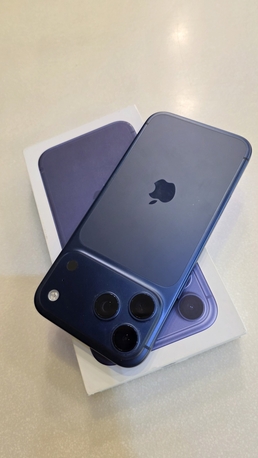 Dammam, Mobile Phones, SAR 5600,  IPhone 17 Pro Max Sim