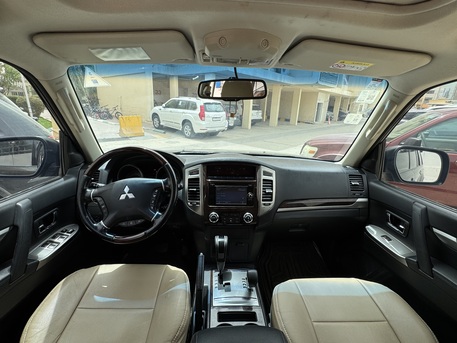 Olaya, Vehicles, Cars & Trucks , SAR 53000,  Mitsubishi Pajero 3.5,  2017,  Automatic,  115000 KM,  L  Low Mileage