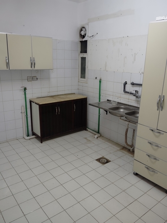 Al Malaz, Rooms for Rent, SAR 32000/year,  Family Room Available