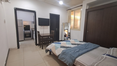 Mahooz, Apartments, Flats, Houses & Villas, BHD 170,  Studio Flat In Mahooz With Electricity