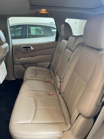 Hoora, Vehicles, Cars & Trucks , BHD 6900,  Nissan Pathfinder,  2018,  Automatic,  100000 KM,