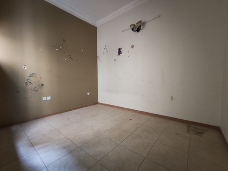 Bilad Al Qadeem, Apartments, Flats, Houses & Villas, BHD 160/year,  2 BR,  Bilad Al Qadeem:- Groundfloor 2Bhk Unfurnished Flat On Rent..