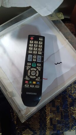 Gudaibiya, Electronics, BHD 5,  Samsung TV Remote, Wall Bracket And Stand For Sale