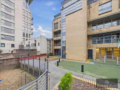 London, Real Estate For Sale, Looking For Trusted Letting Agents In Glasgow? Choose Ronald Ross For Expert Service!