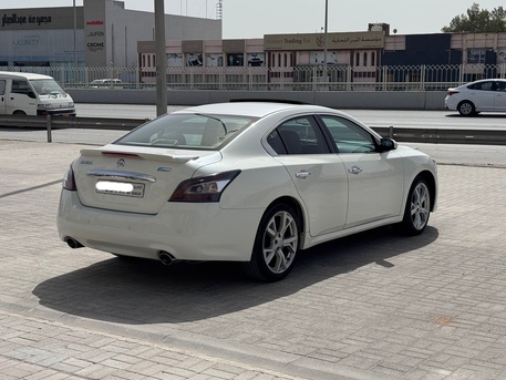 Manama, Vehicles, Cars & Trucks , BHD 1750,  Nissan Maxima,  2014,  Automatic,  191250 KM,    (White)