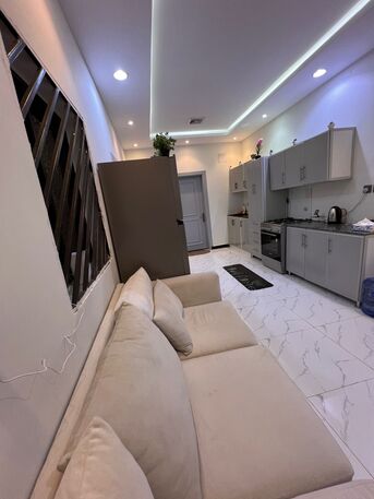Al Ghadir, Apartments, Flats, Houses & Villas, SAR 40000/year,  3 BR,  شقة بثلاث غرف نوم تشمل الماء والكهرباء 