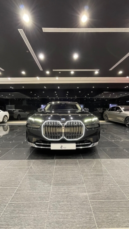 Sanabis, Vehicles, Cars & Trucks , BHD 30000,  Bmw 735,  2023,  Automatic,  137000 KM,  I Model