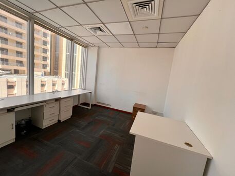 Dubai, Offices, AED 35000,  200 Sq. Feet,  Office Space For Rent In Baniyas Square, Dubai