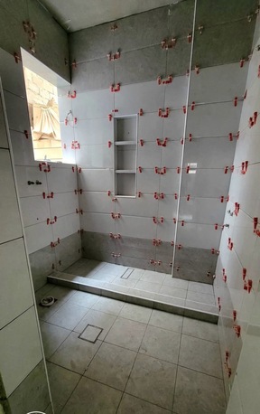 Al Narjis, Construction, Maintenance Master  Tile Mason 	Paint Specialist