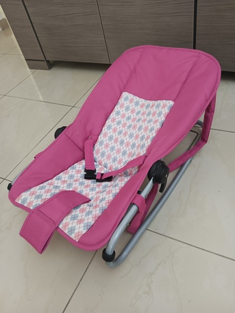 Jeddah, Baby & Kid Stuff, SAR 55,  Juniors Baby Rocker At Throwaway Price