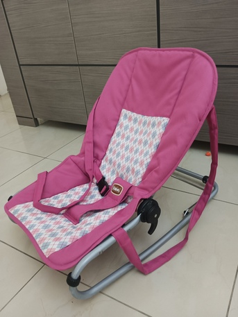 Jeddah, Baby & Kid Stuff, SAR 55,  Juniors Baby Rocker At Throwaway Price