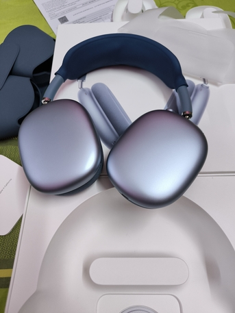 Hara, Mobile Phones, SAR 1400,  Apple Airpod Max (jarir Bookstore Invoice)