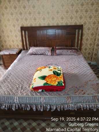 Islamabad, Sublets, PKR 920/month,  1 BR,  54400 Sq. Feet,  1 Bed-Coner Flat,1st Floor, Is Available For Sale In Islamabad Gulberge Green Block-C