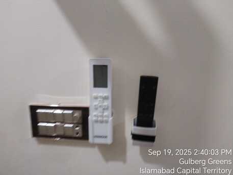 Islamabad, Sublets, PKR 920/month,  1 BR,  54400 Sq. Feet,  1 Bed-Coner Flat,1st Floor, Is Available For Sale In Islamabad Gulberge Green Block-C