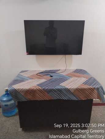 Islamabad, Sublets, PKR 920/month,  1 BR,  54400 Sq. Feet,  1 Bed-Coner Flat,1st Floor, Is Available For Sale In Islamabad Gulberge Green Block-C