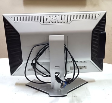 Jubail, Appliances, SAR 2,  *Sanford Glass Stove, Dell LCD Monitor & Cloth Dryer Stand*