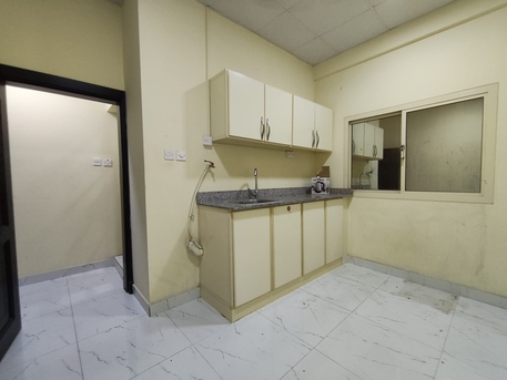 Manama, Apartments, Flats, Houses & Villas, BHD 140/year,  1 BR,  Ras Ruman:- Studio Flat On Rent With Unlimited Ewa