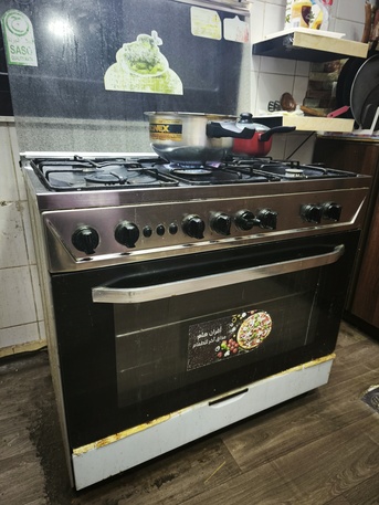 Jeddah, Appliances, SAR 500,  Stove With Oven 5 Burners