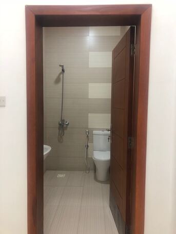 Busaiteen, Apartments, Flats, Houses & Villas, BHD 320/month,  3 BR,  140 Sq. Meter,  Flat For Rent In Busaiteen